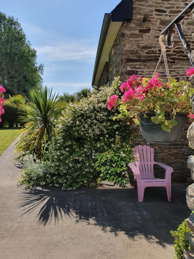 Bed and breakfast La Bastide Du Moulin - Mont St Michel 3*