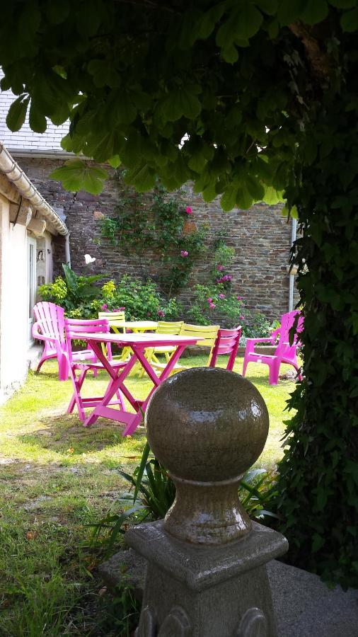 La Bastide Du Moulin - Mont St Michel Bed & Breakfast 3*