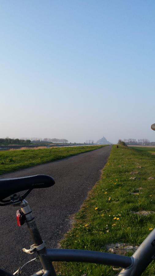 La Bastide Du Moulin - Mont St Michel Bed & Breakfast Moidrey