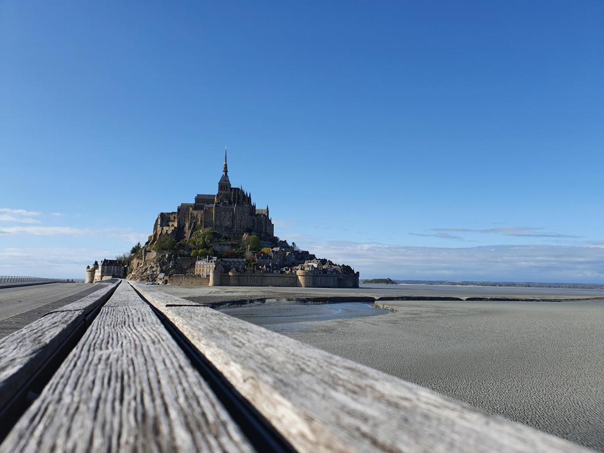 La Bastide Du Moulin - Mont St Michel Bed & Breakfast Moidrey
