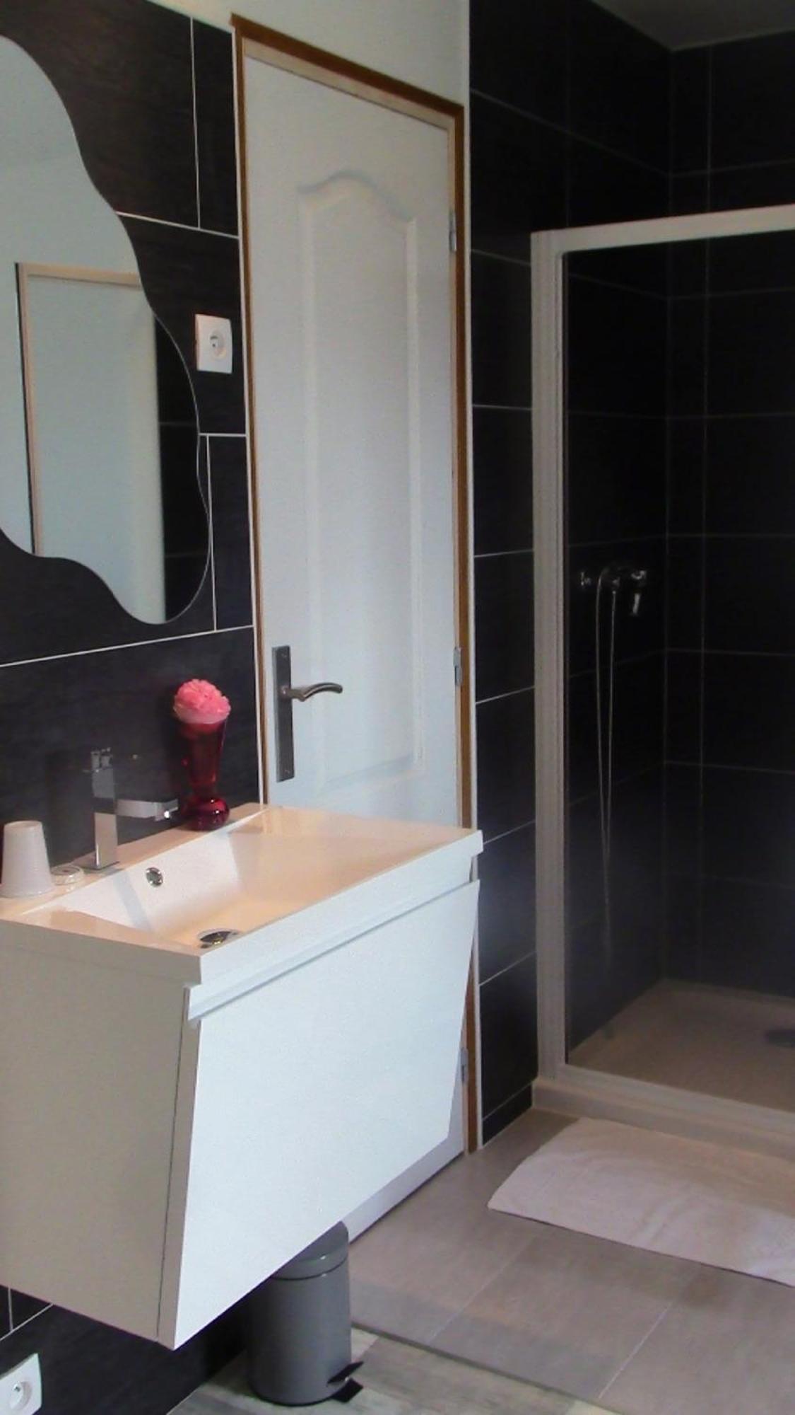 La Bastide Du Moulin - Mont St Michel Bed & Breakfast 3*