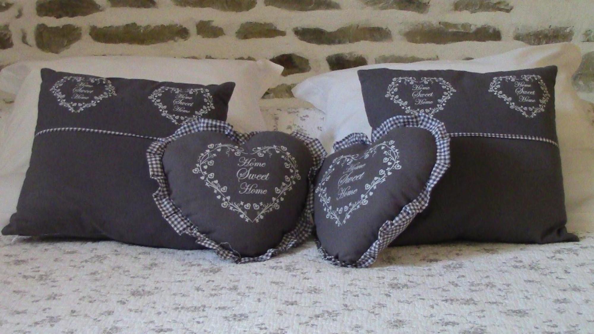 La Bastide Du Moulin - Mont St Michel Bed & Breakfast